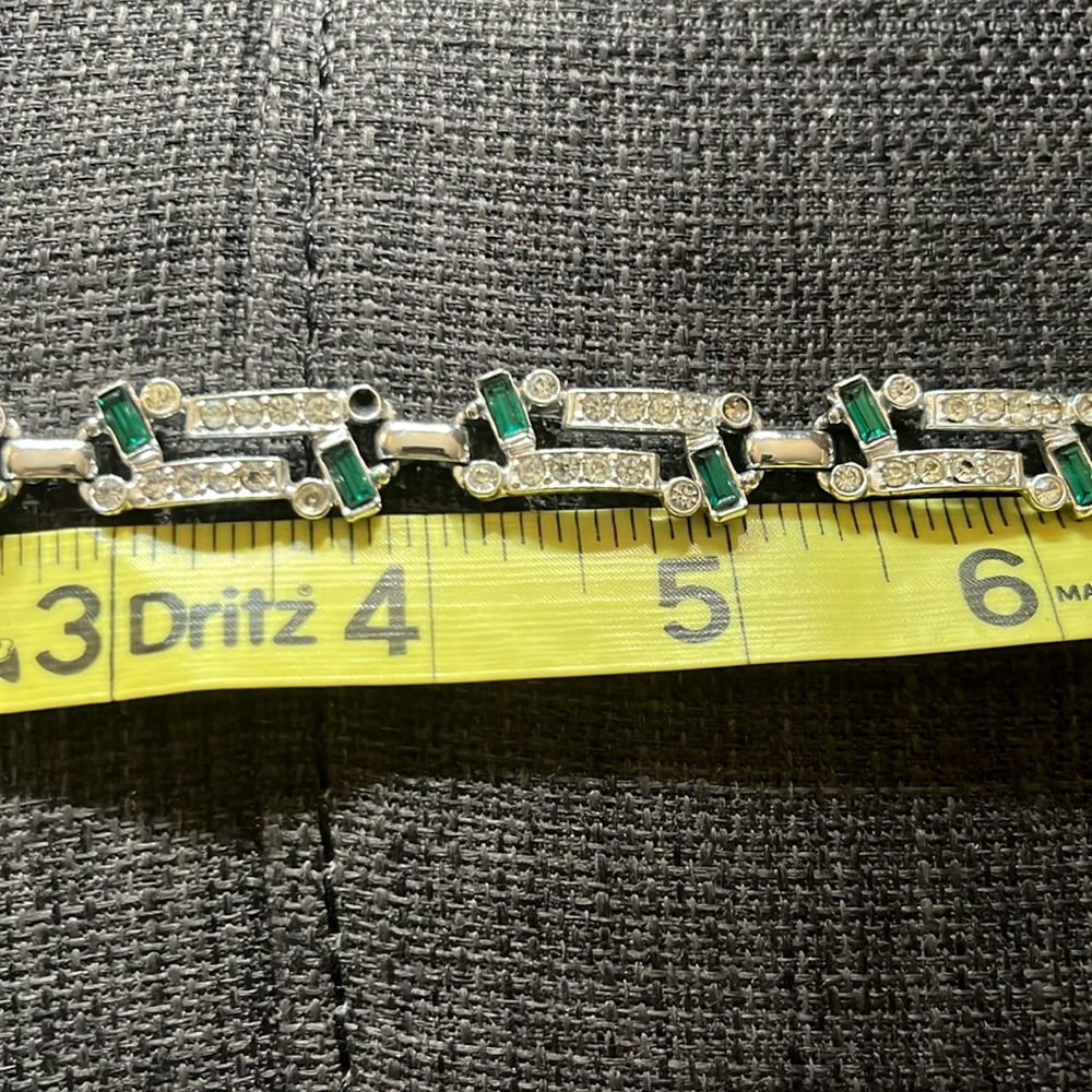 Vintage Sarah Coventry Emerald Ice Bracelet & Earrings Jewelry Set - Picture 14 of 16